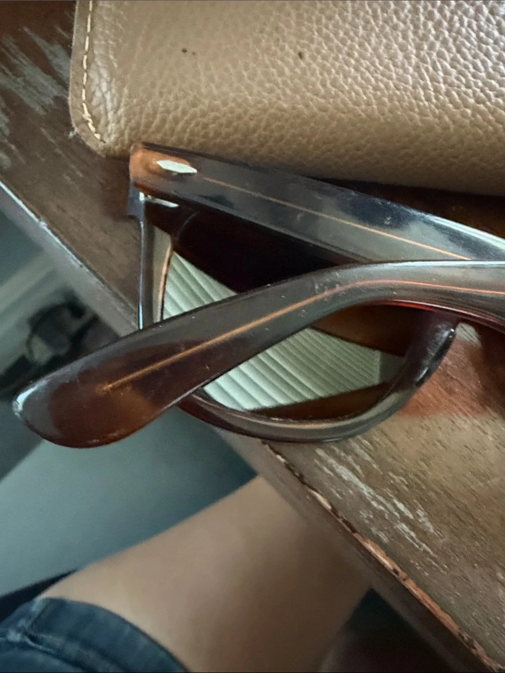 Vintage B&L Ray Ban Brown Tortoiseshell Sunglasses with tan soft case